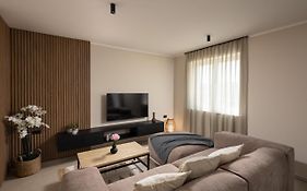 3 Luxury Bedroom Apartment Emma